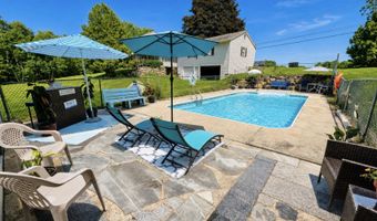 1010 Oakland Rd, Belgrade, ME 04917