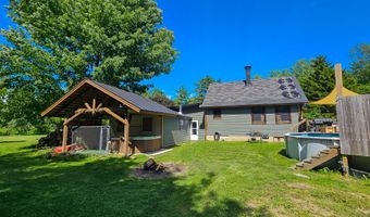 14 Helen St, Auburn, ME 04210