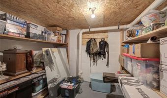 611 West St, Amherst, OH 44001