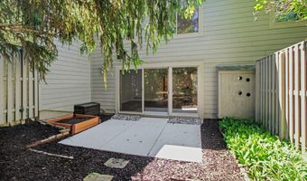 731 Skynob Dr, Ann Arbor, MI 48105