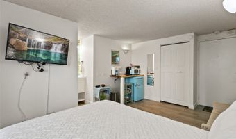 2463 Kuhio Ave 307, Honolulu, HI 96815