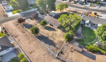 12490 Palomino Ln, Apple Valley, CA 92308