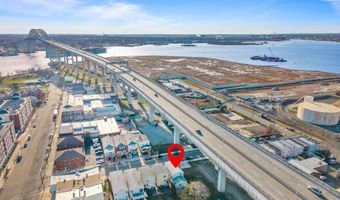 185 W 3RD St 1, Bayonne, NJ 07002