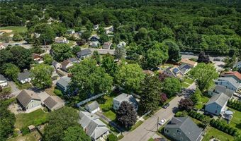 110 Spofford Ave, Warwick, RI 02888