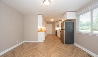 110 N Claybon Dr, Advance, NC 27006