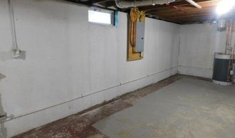 27 Maxwell Ln, Bangor, ME 04401