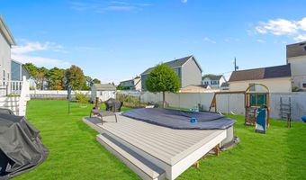 1521 Neptune Ave, Beachwood, NJ 08722