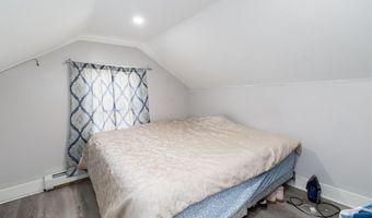 867 Minot Ave, Auburn, ME 04210