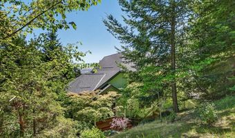255 Scenic Dr, Ashland, OR 97520