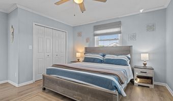 205 Barefoot Ln, Atlantic Beach, NC 28512