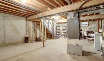 2540 S WALTER REED Dr #4, Arlington, VA 22206