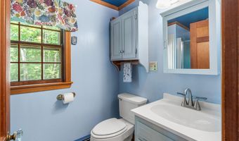 653 Gore Rd, Alfred, ME 04002