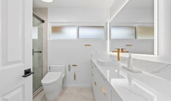 1016 Laukupu Way, Honolulu, HI 96825