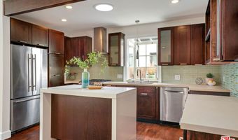 2631 Castle Heights Pl, Los Angeles, CA 90034