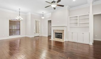 8127 Valencia Ct, Baton Rouge, LA 70820