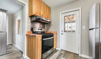 541 8th St, Ambridge, PA 15003