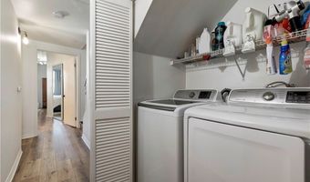 171 N Church Ln 617, Los Angeles, CA 90049