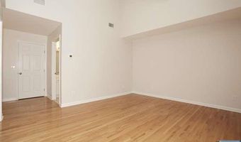 90 Elm St, Allendale, NJ 07401