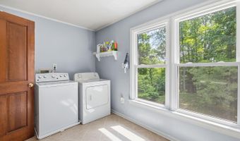 12439 N OAKS Dr, Ashland, VA 23005