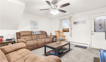 25 Loomis St, Cranston, RI 02920