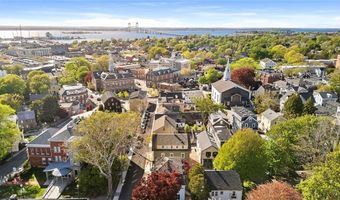 18 Barney St 3, Newport, RI 02840
