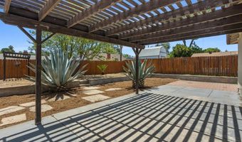 1561 Oak Hill Dr, Escondido, CA 92027