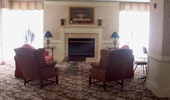 901 N MONROE St 203, Arlington, VA 22201