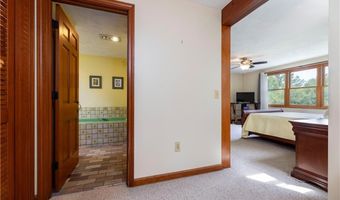 71 Phillips Ln, Glocester, RI 02814