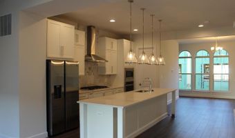 20688 GLENMONT Ter, Ashburn, VA 20147
