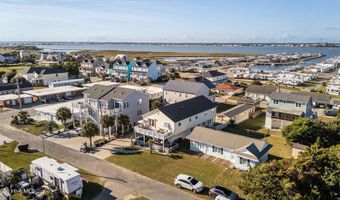 205 Barefoot Ln, Atlantic Beach, NC 28512