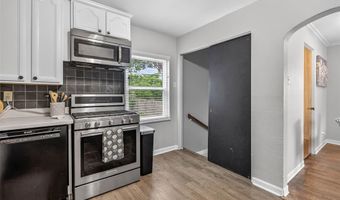 9541 Dulles Ct, Affton, MO 63123