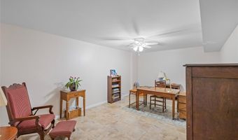 1529 Autumn Leaf Dr, Ballwin, MO 63021