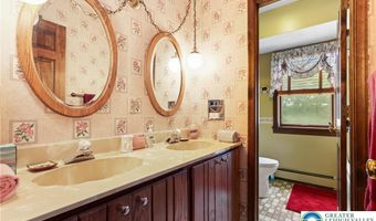 141 Embill Dr, Tobyhanna, PA 18610