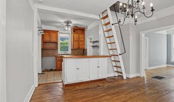920 High St, Baldwin City, KS 66006