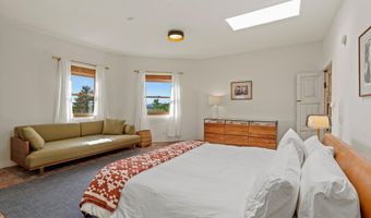 206 Hondo Seco Rd, Arroyo Seco, NM 87514