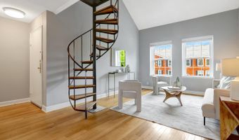 3052 S BUCHANAN St #C1, Arlington, VA 22206