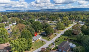 8 BRIGHTWOOD Dr, Hagerstown, MD 21740