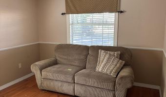 1804 Resca De La Palma St, Pascagoula, MS 39567