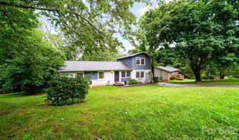 6 Hillview Cir, Asheville, NC 28805