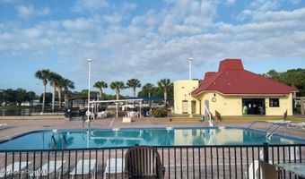 901 Laurel Cir, Barefoot Bay, FL 32976