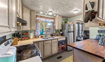 22655 W HENDERSON St, Congress, AZ 85332