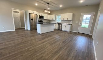 10 Trinton Ave, Bedford, IN 47421