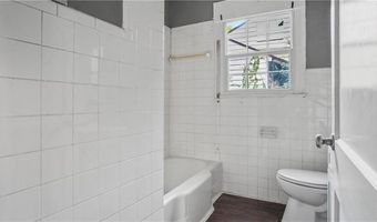 1703 YALE St, Alexandria, LA 71301