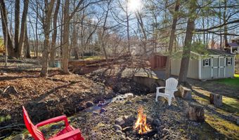3 Bell Ct, Airmont, NY 10901