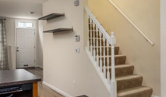 524 SAINT MARY St, Baltimore, MD 21201