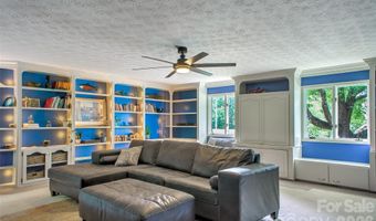 53 Braddock Way, Asheville, NC 28803