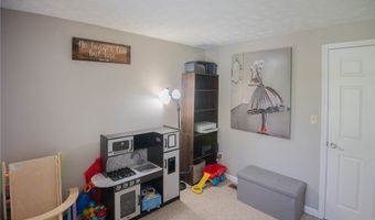 2220 Elm Trace St, Austintown, OH 44515