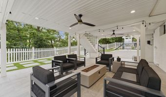 705 N ASHTON St, Alexandria, VA 22312