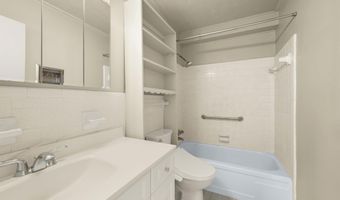 1701 Lobdell Ave #4, Baton Rouge, LA 70806