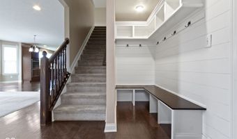 543 Amersham Ct, Avon, IN 46123